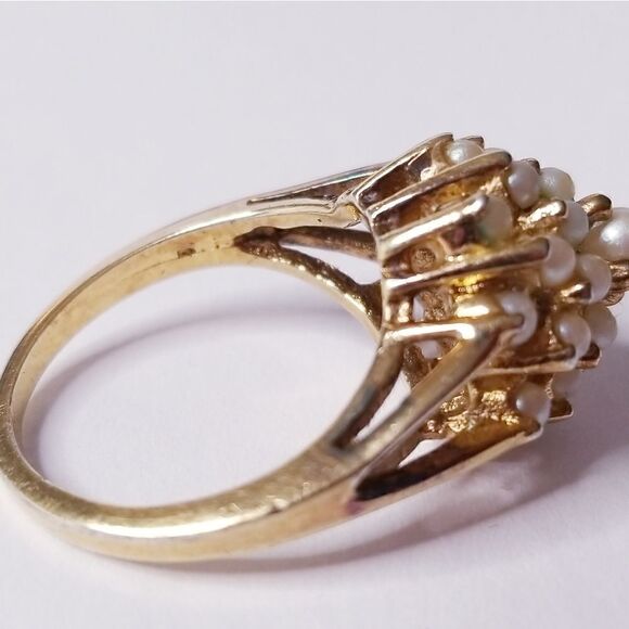 Antique Gold small clustered pearls dome ring - Picture 8 of 13